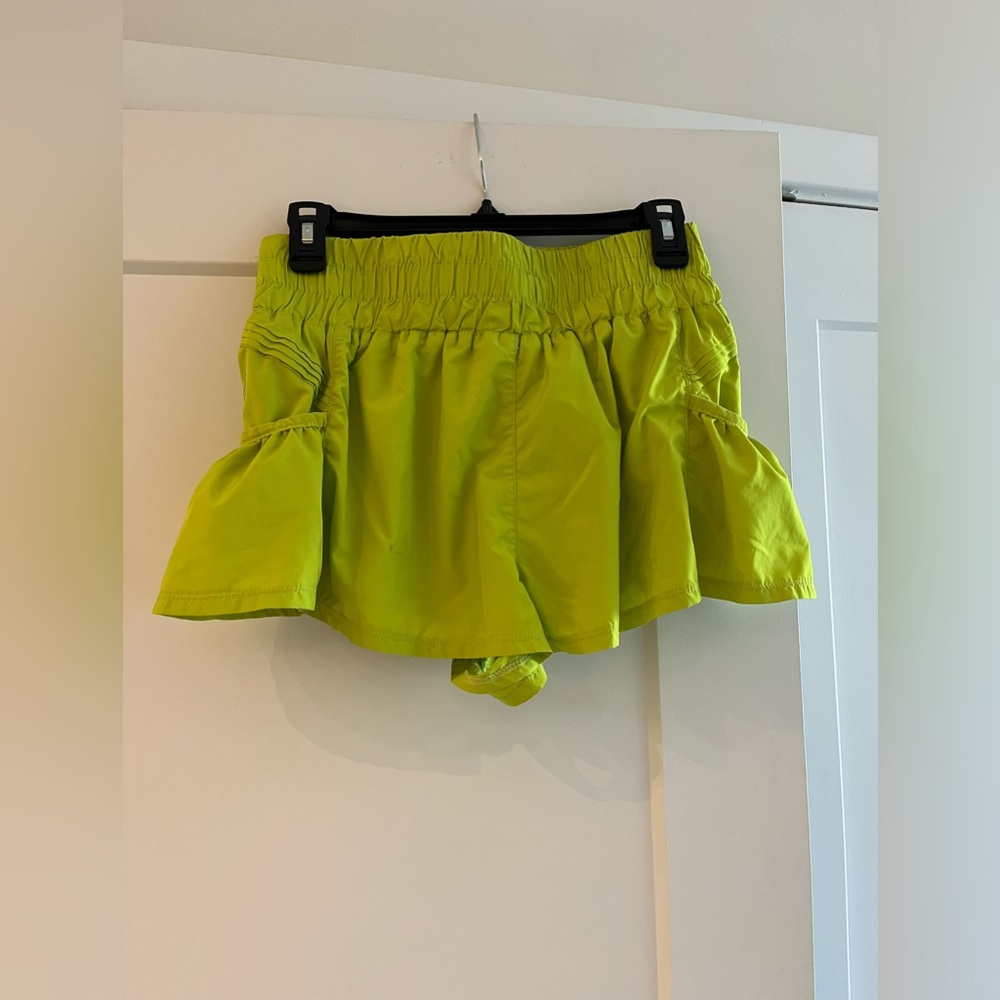 Free People Flirt On Shorts; size small; color bright yellow/green